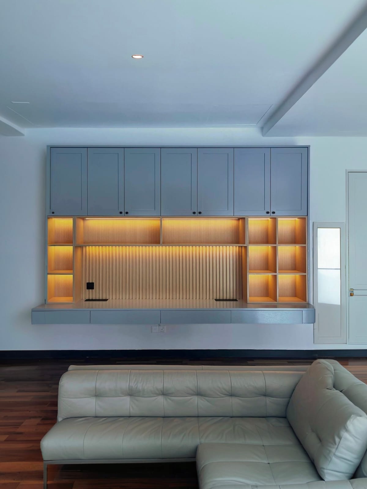 Modern kitchen set custom Kraftum Indonesia